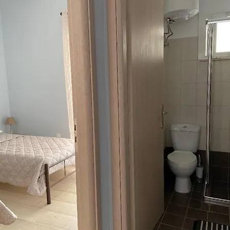 Aussie 84 Apartment